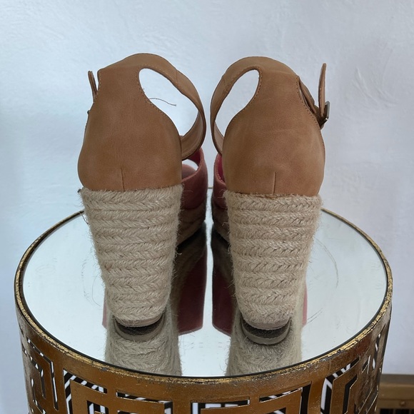 Wedge Sandal - Picture 9 of 12